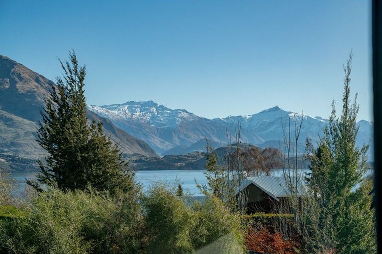 Photo of property in 168a Beacon Point Road, Wanaka, 9305