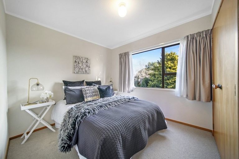 Photo of property in 3 Orinda Close, Botany Downs, Auckland, 2010