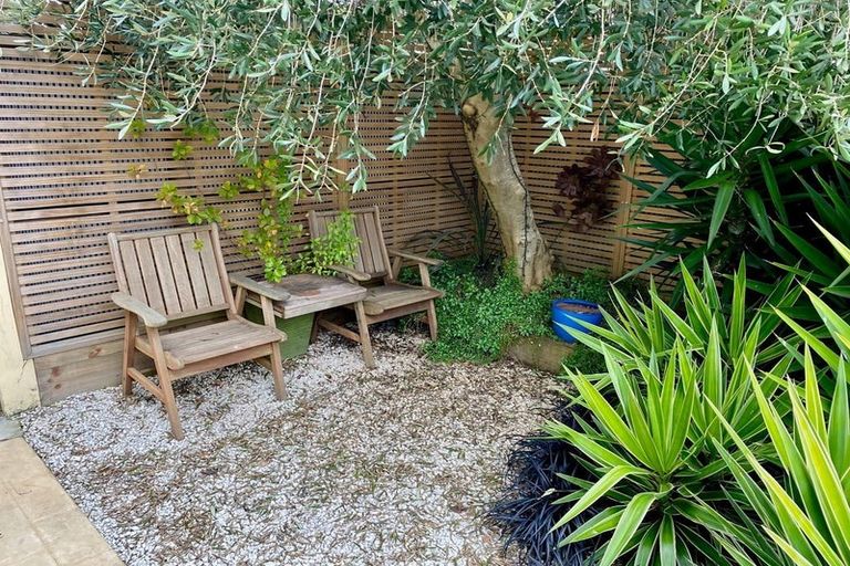 Photo of property in 150a Avonhead Road, Avonhead, Christchurch, 8042