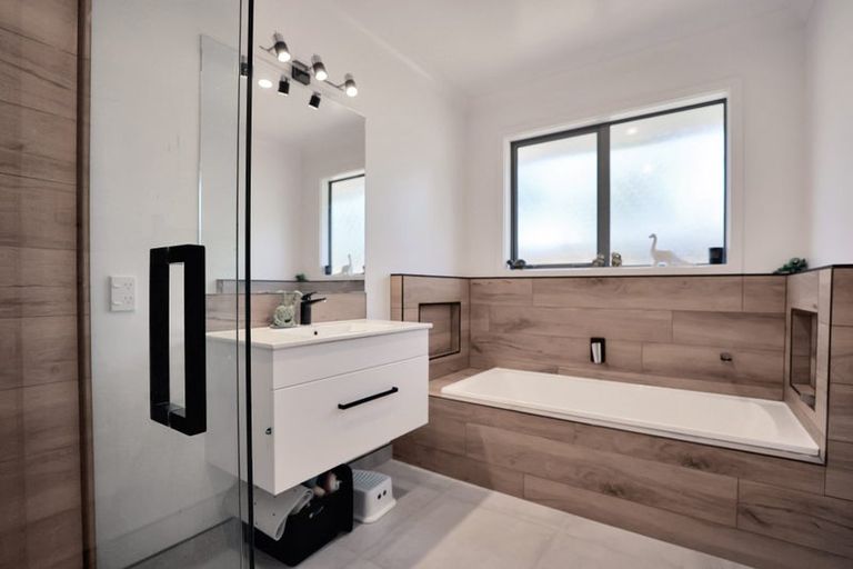 Photo of property in 8 Kelburn Place, Tinwald, Ashburton, 7700