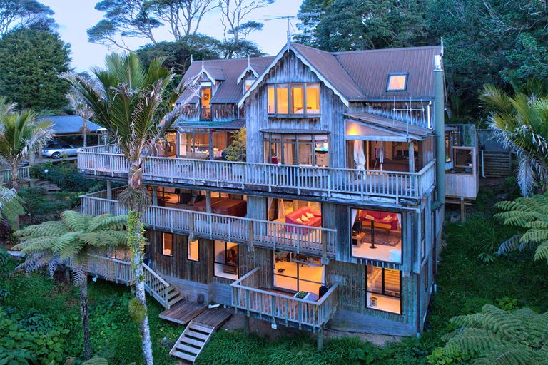 Photo of property in 39 Kohu Road, Titirangi, Auckland, 0604