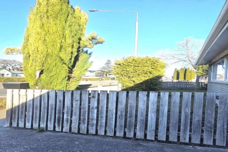 Photo of property in 2/37 Matipo Street, Riccarton, Christchurch, 8041