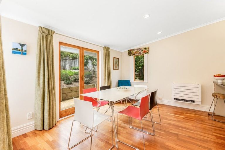 Photo of property in 12 Woburn Road, Northland, Wellington, 6012