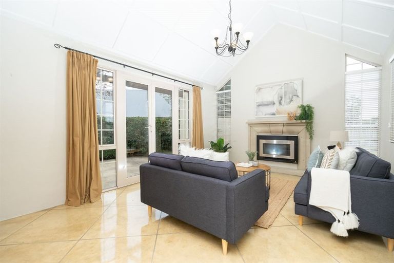 Photo of property in 37 Callum Brae Drive, Rototuna, Hamilton, 3210