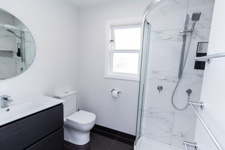 Photo of property in 112 Oriel Avenue, Tawa, Wellington, 5028