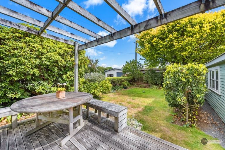 Photo of property in 7 Pitt Street, Moera, Lower Hutt, 5010