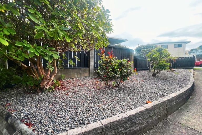 Photo of property in 4 Spey Place, Papakowhai, Porirua, 5024