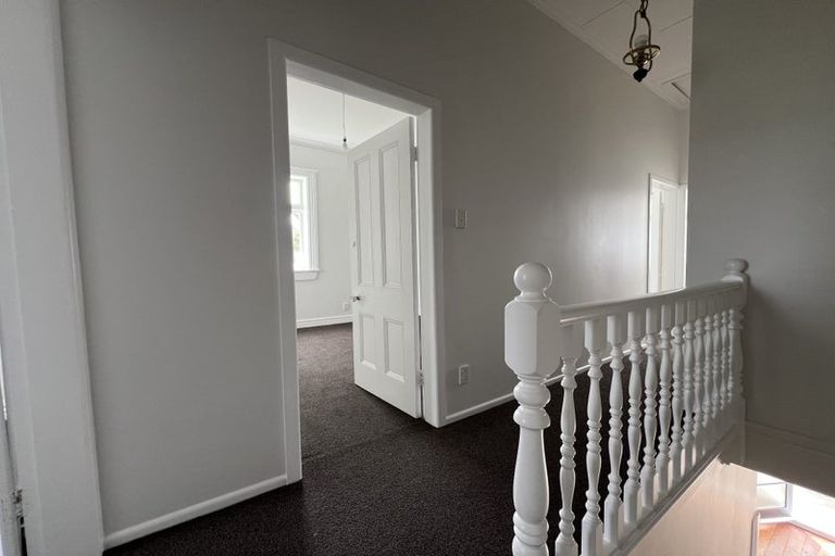 Photo of property in 23 Hawker Street, Mount Victoria, Wellington, 6011