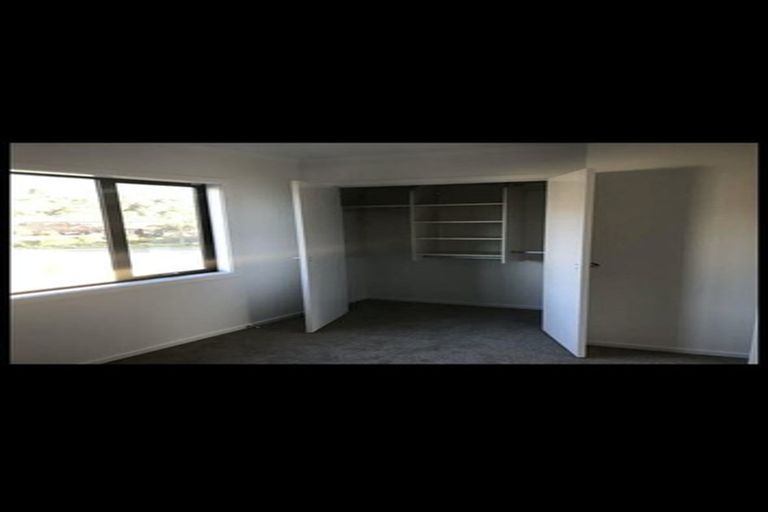 Photo of property in 8/9 Surrey Street, Tawa, Wellington, 5028