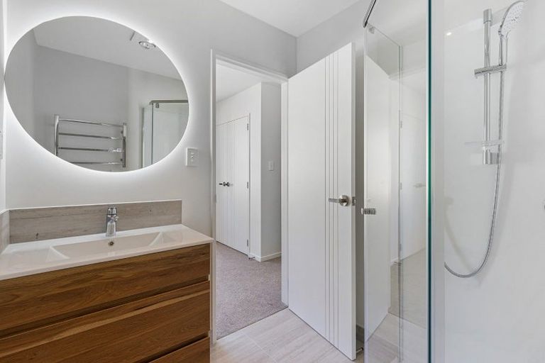 Photo of property in 11/116 Colwill Road, Massey, Auckland, 0614