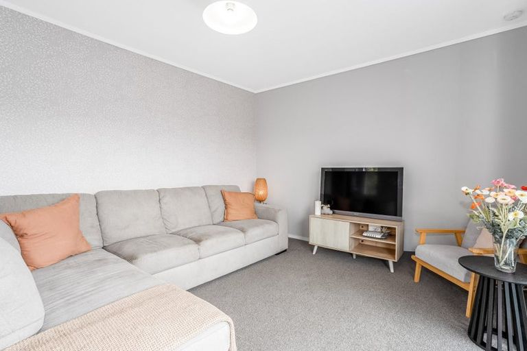 Photo of property in 12 Halyard Place, Whitby, Porirua, 5024