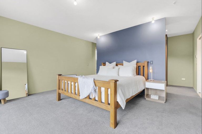 Photo of property in 32 Quinnat Street, Albert Town, Wanaka, 9305