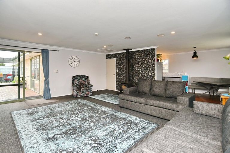 Photo of property in 54 Bush Street, Rangiora, 7400