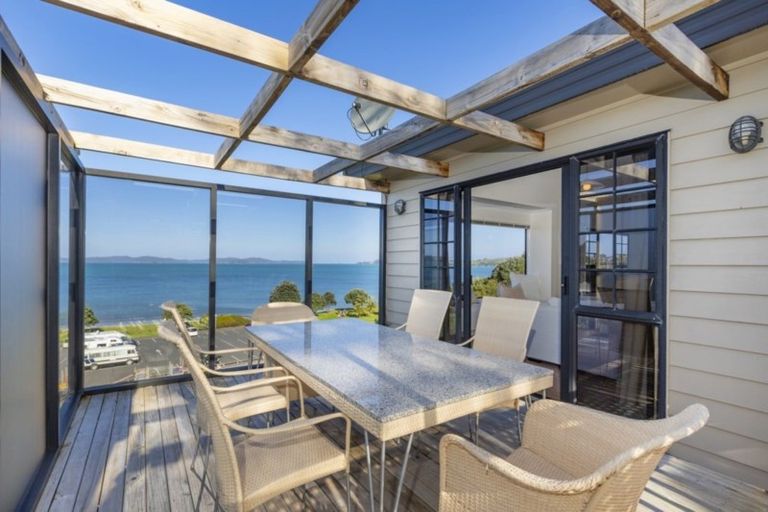 Photo of property in 28 Kahurangi Place, Snells Beach, 0920