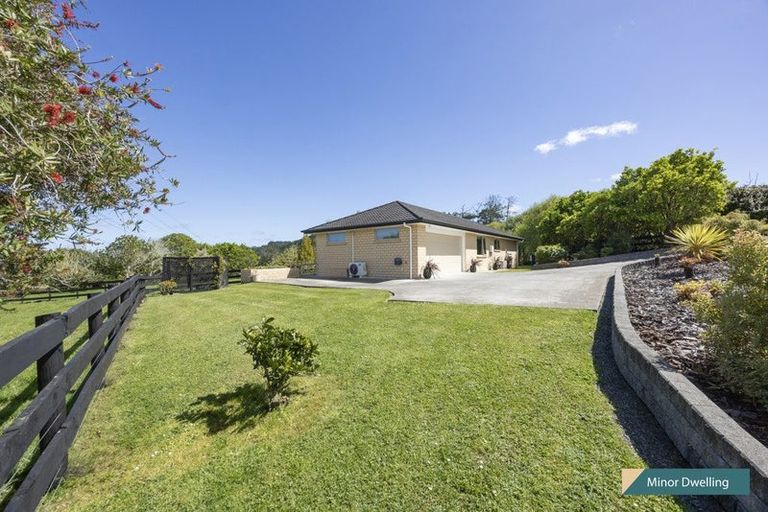 Photo of property in 35 Terry Smyth Drive, Kumeu, 0892