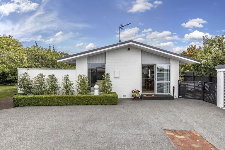 Photo of property in 276 Mairehau Road, Burwood, Christchurch, 8083