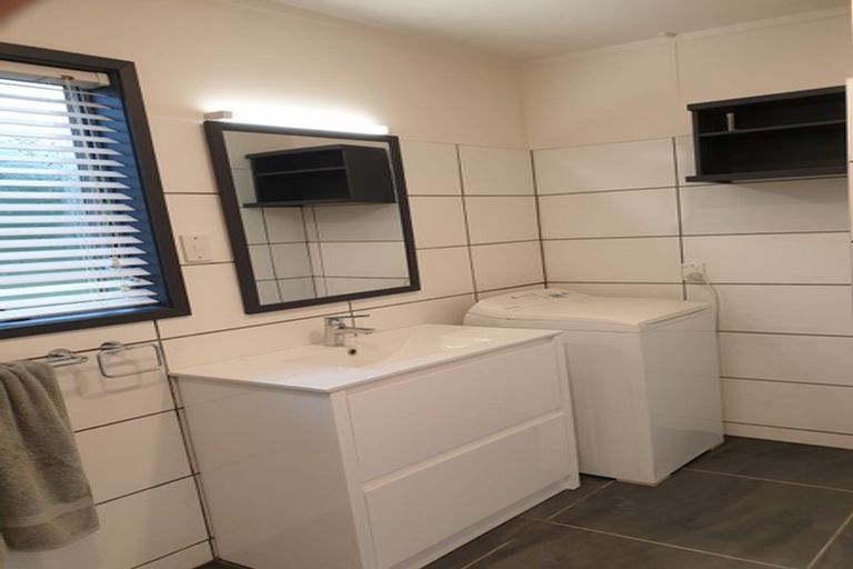 Photo of property in 58 Beulah Avenue, Rothesay Bay, Auckland, 0630