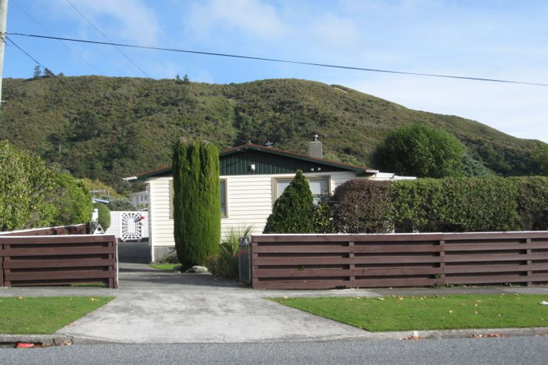 Photo of property in 172 Rata Street, Naenae, Lower Hutt, 5011