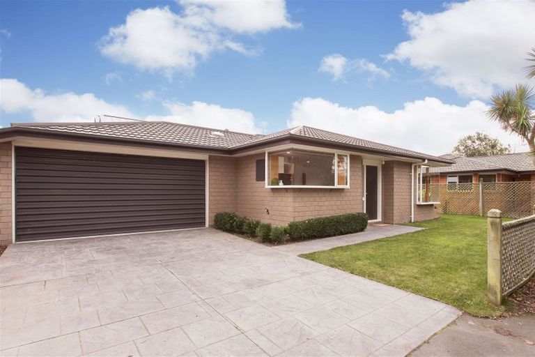 Photo of property in 35b Oxley Avenue, St Albans, Christchurch, 8014