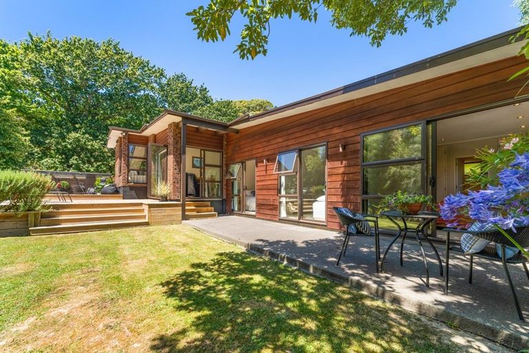 Photo of property in 7 Maungakotukutuku Road, Paraparaumu, 5032