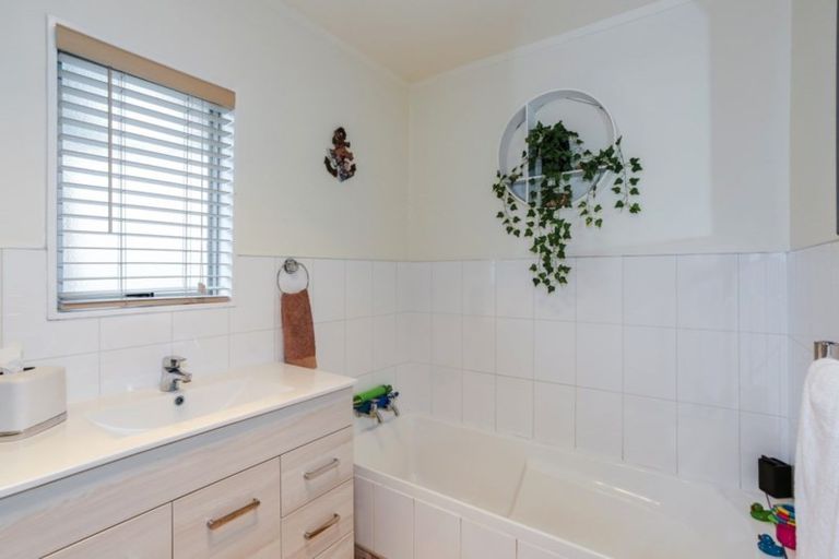 Photo of property in 166a Gleeson Road, Pollok, Waiuku, 2683