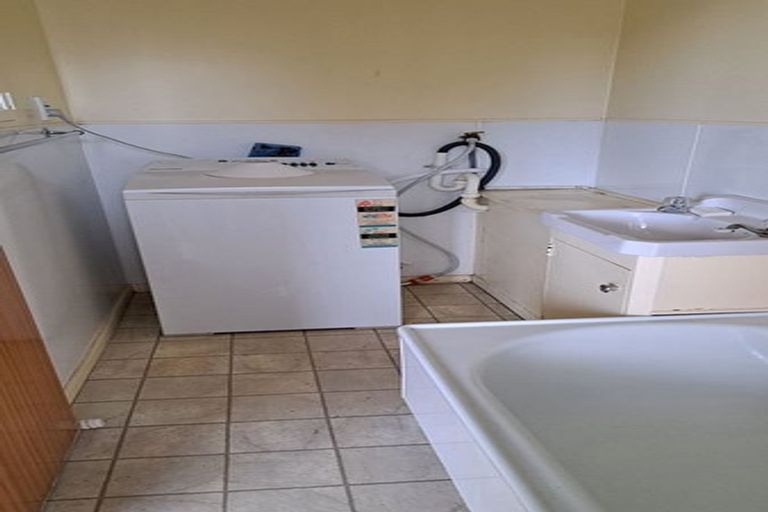 Photo of property in 16 First Avenue, Avenues, Whangarei, 0110