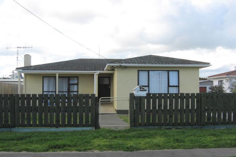 Photo of property in 2 Arawa Place, Castlecliff, Whanganui, 4501