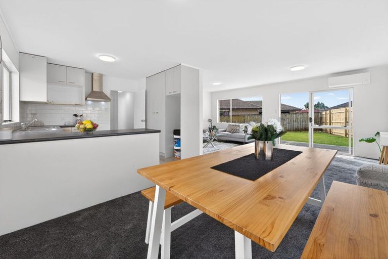 Photo of property in 10 Wairua Place, Pukekohe, 2120