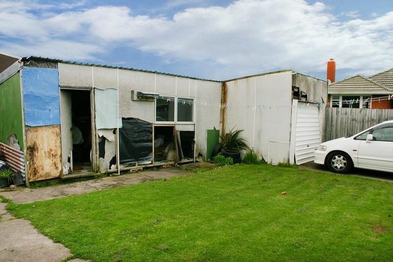 Photo of property in 19 Melbourne Street, South Dunedin, Dunedin, 9012