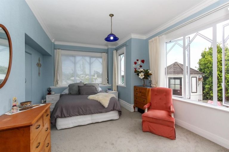 Photo of property in 85 Gover Street, New Plymouth, 4310