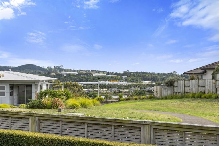 Photo of property in 50 Mortlake Heights, Pyes Pa, Tauranga, 3112