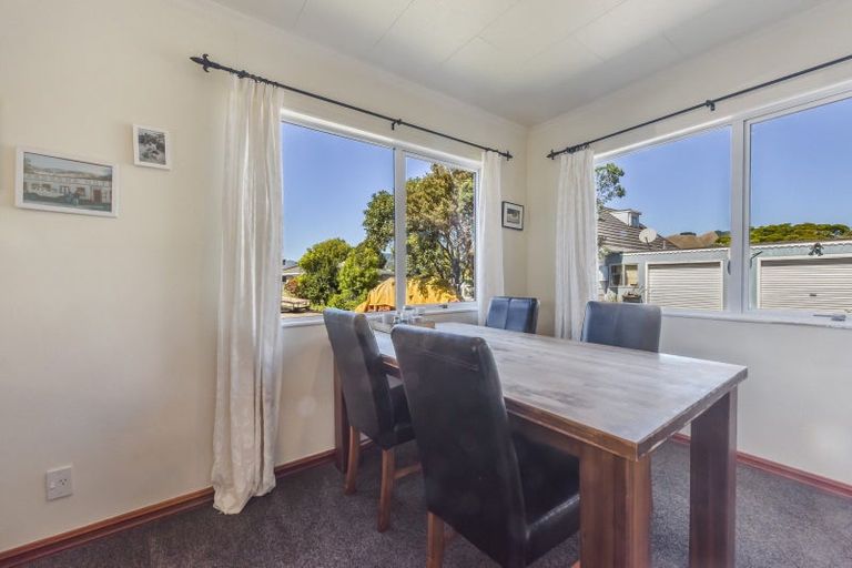 Photo of property in 16 Hollis Place, Brightwater, 7022