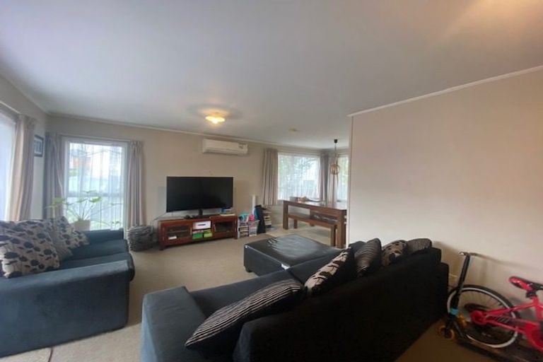 Photo of property in 96 Hutchinsons Road, Bucklands Beach, Auckland, 2014