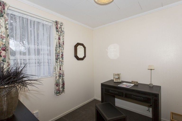Photo of property in 70 Kings Crescent, Hutt Central, Lower Hutt, 5010