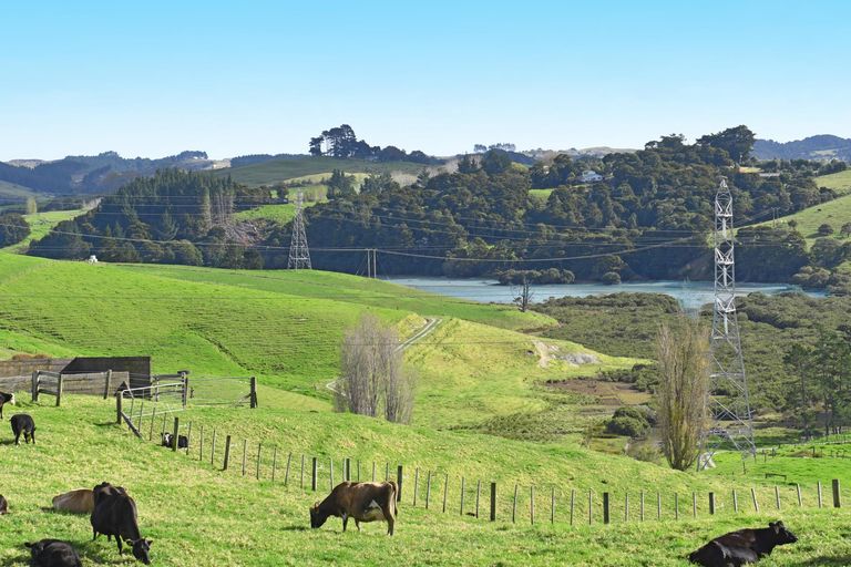 Photo of property in 9 Mountain Road, Kaiwaka, 0587