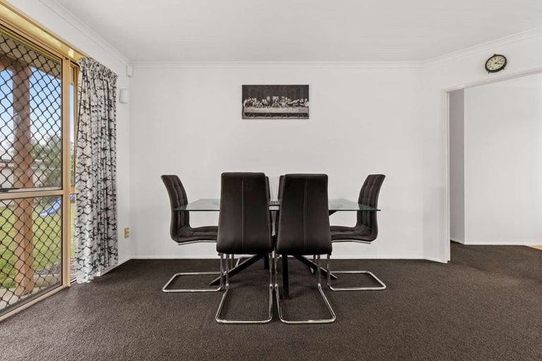 Photo of property in 10 Aldershot Place, Nawton, Hamilton, 3200