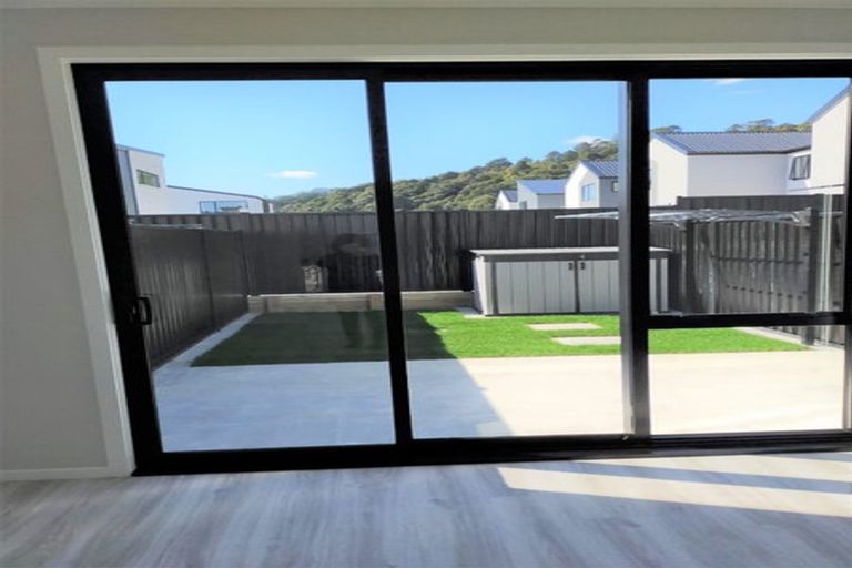 Photo of property in 3 La Mer Lane, Wallaceville, Upper Hutt, 5018