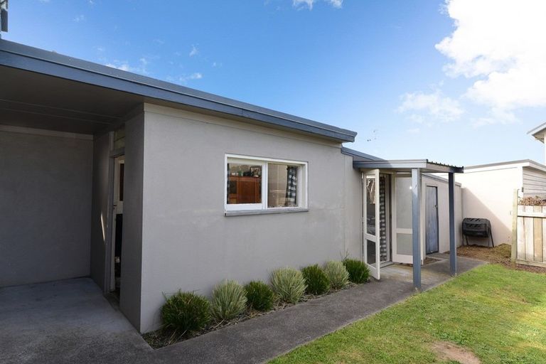 Photo of property in 15a Waimarie Street, Nawton, Hamilton, 3200