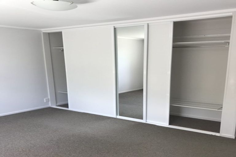 Photo of property in 2/4 Glasgow Street, St Andrews, Hamilton, 3200