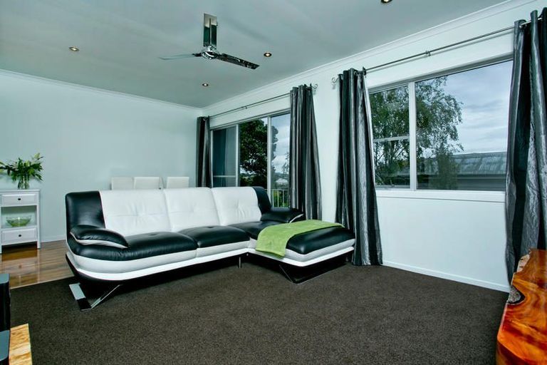 Photo of property in 6/16 Rutland Road, Stanley Point, Auckland, 0624