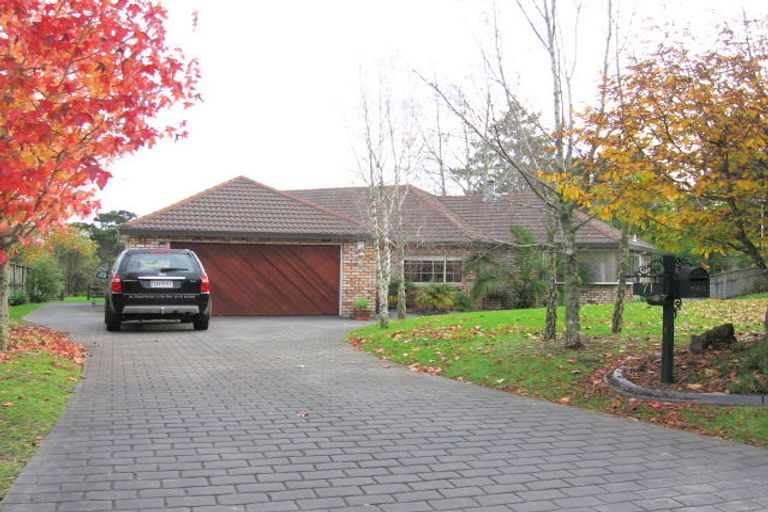 Photo of property in 71 Waipuia Place, Greenhithe, Auckland, 0632