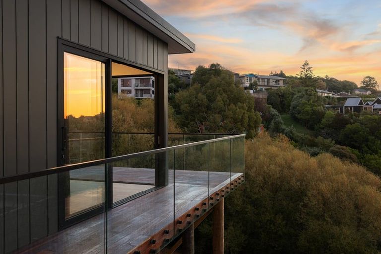 Photo of property in 69 Longhurst Terrace, Cashmere, Christchurch, 8022