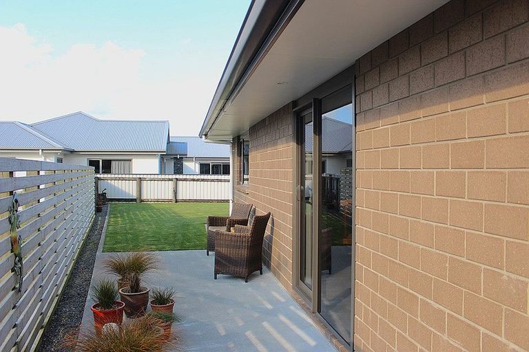 Photo of property in 8a Montague Grove, Stratford, 4332