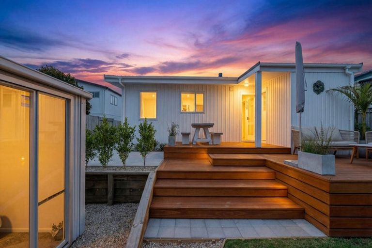 Photo of property in 218 Dickson Road, Papamoa Beach, Papamoa, 3118