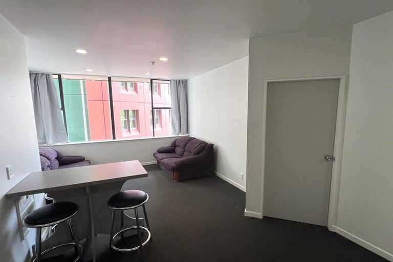 Photo of property in Terrace Tower Apartments, 126 The Terrace, Wellington Central, Wellington, 6011