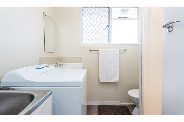 Photo of property in 2/25 Whitmore Street, Edgeware, Christchurch, 8013