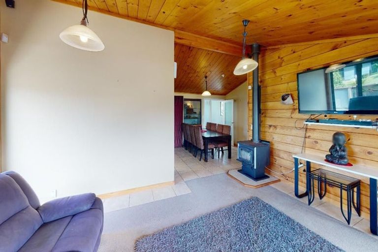 Photo of property in 27 Petrie Street, Pomare, Rotorua, 3015