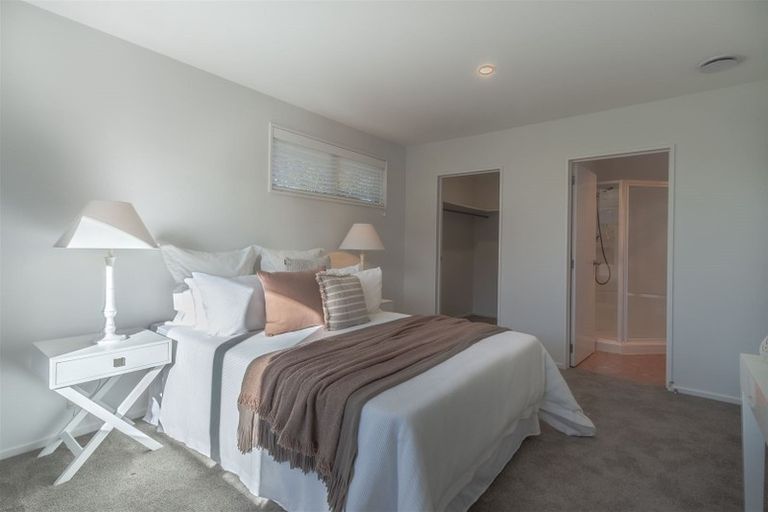 Photo of property in 75a Farquhars Road, Redwood, Christchurch, 8051