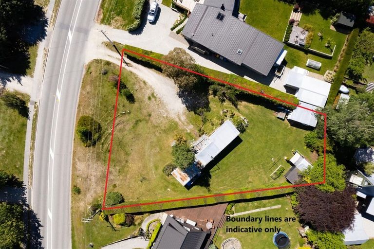 Photo of property in 97 Beacon Point Road, Wanaka, 9305