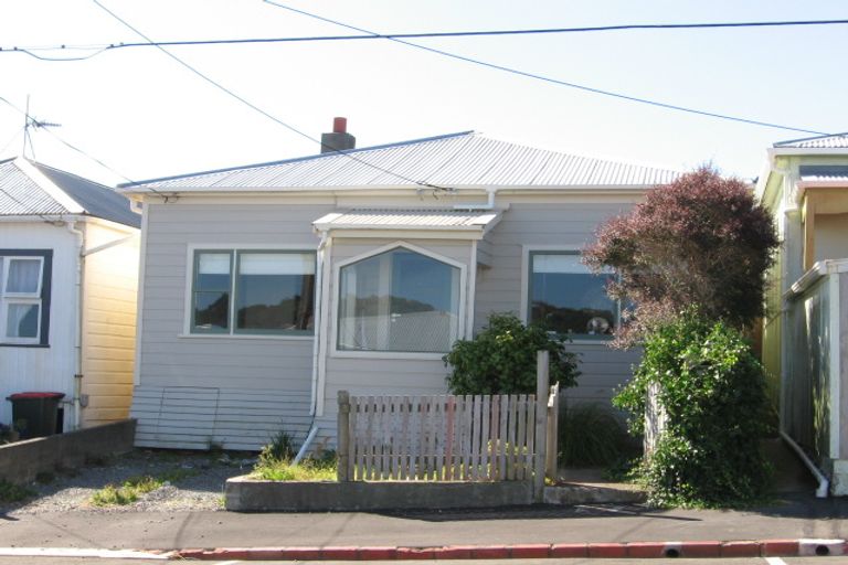 Photo of property in 5 Picton Avenue, Newtown, Wellington, 6021